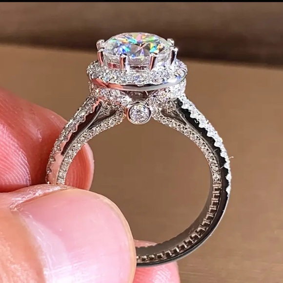 💍 Dazzling Zirconia Statement Ring,Cocktail Jewelry Luxurious, Sparkling, - Picture 3 of 9